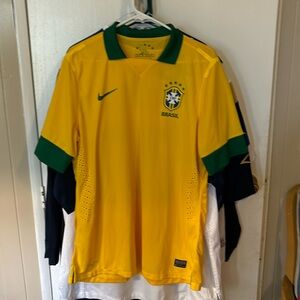 Nike jersey Brasil national soccer team size XL men yellow green